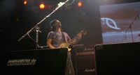 Bassist auf der Bühne, Quelle: DTF