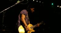 Bassist auf der Bühne, Quelle: DTF