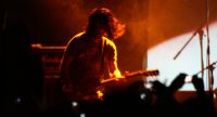 Bassist auf der Bühne, Quelle: DTF