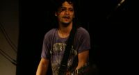 Bassist auf der Bühne, Quelle: DTF