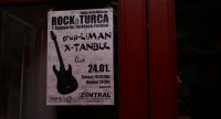 Eingangstür mit Plakat zu RockàTurca, Quelle: DTF