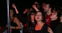 freundlich lächelnde Menschen im Publikum, Quelle: DTF