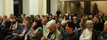 voll besetzter Saal