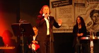 Mario Rispo und Band auf der Bühne, Quelle: DTF