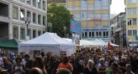 Menschenmenge auf dem Marktplatz, Quelle: DTF