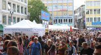 Menschenmenge auf dem Marktplatz, Quelle: DTF