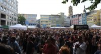 Menschenmenge auf dem Marktplatz, Quelle: DTF