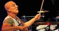 Schlagzeuger voll in seinem Element, Quelle: DTF