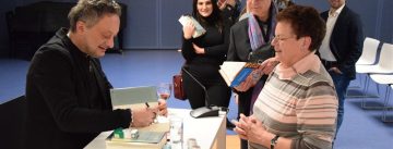 Autogrammstunde mit dem Autor