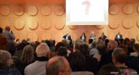Mann im Publikum stellt eine Frage, Quelle: DTF