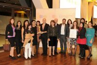 Gruppenbild von Menschen in offizieller Kleidung, Quelle: DTF